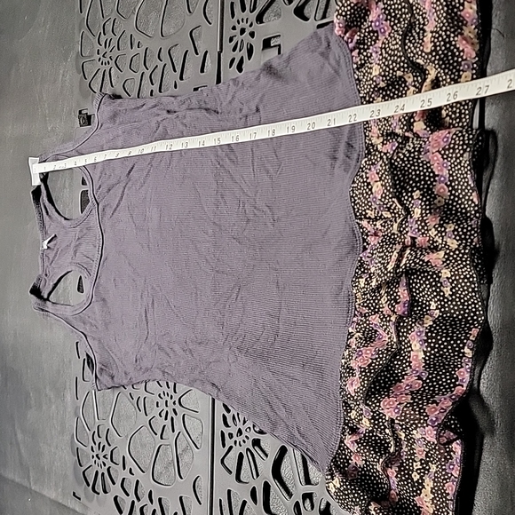 🍍Max Rave Ribbed Tank - Picture 7 of 11